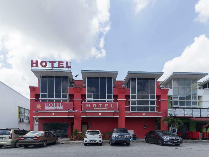 โอโย 414 อาดิฟฟ์ พาเลซ โฮเต็ล Hotel เซปัง ภายนอก รูปภาพ
