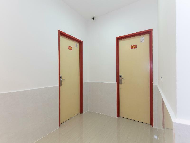 โอโย 414 อาดิฟฟ์ พาเลซ โฮเต็ล Hotel เซปัง ภายนอก รูปภาพ