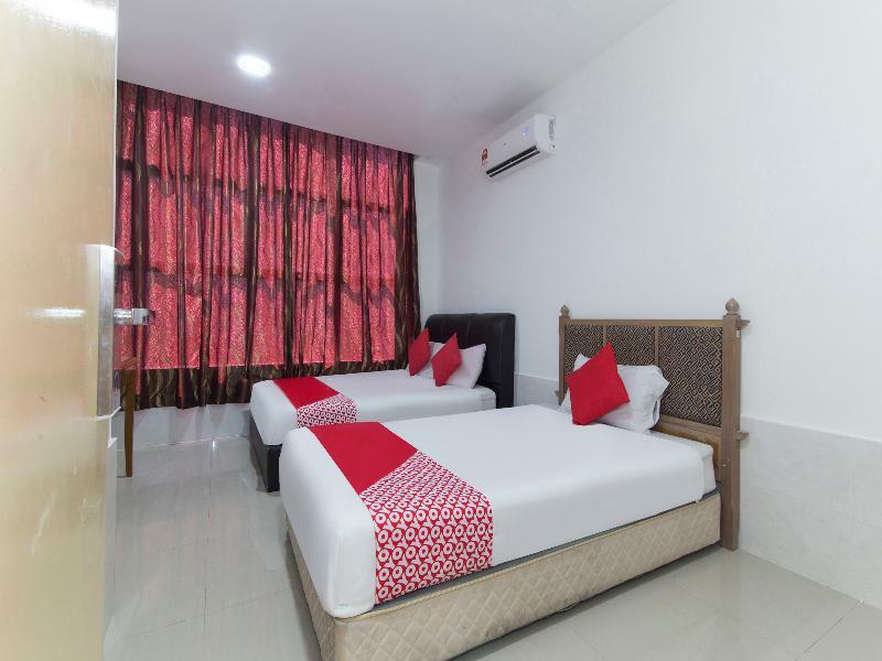 โอโย 414 อาดิฟฟ์ พาเลซ โฮเต็ล Hotel เซปัง ภายนอก รูปภาพ